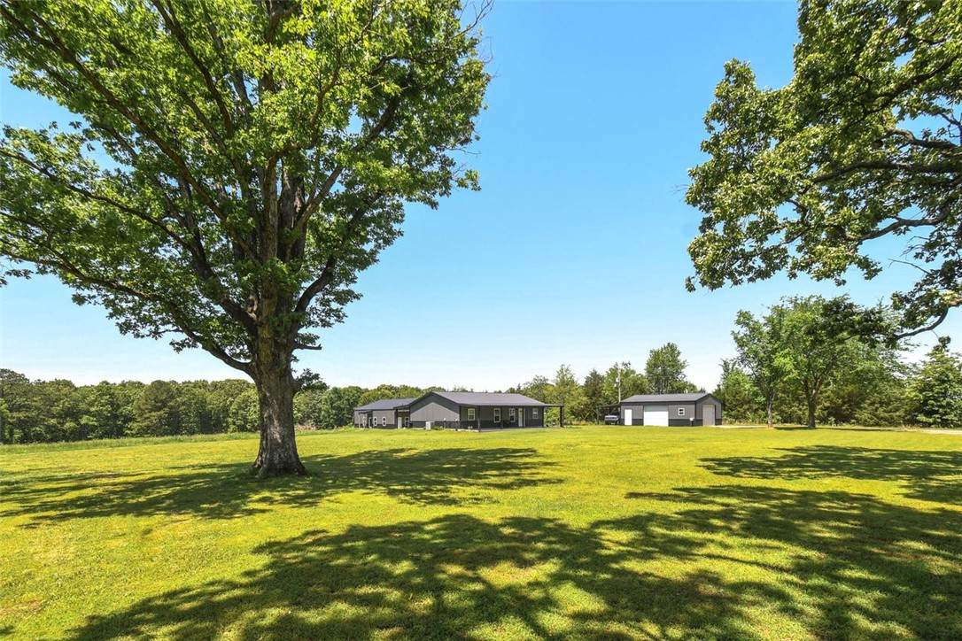 947 Cherokee Street - Photo 1