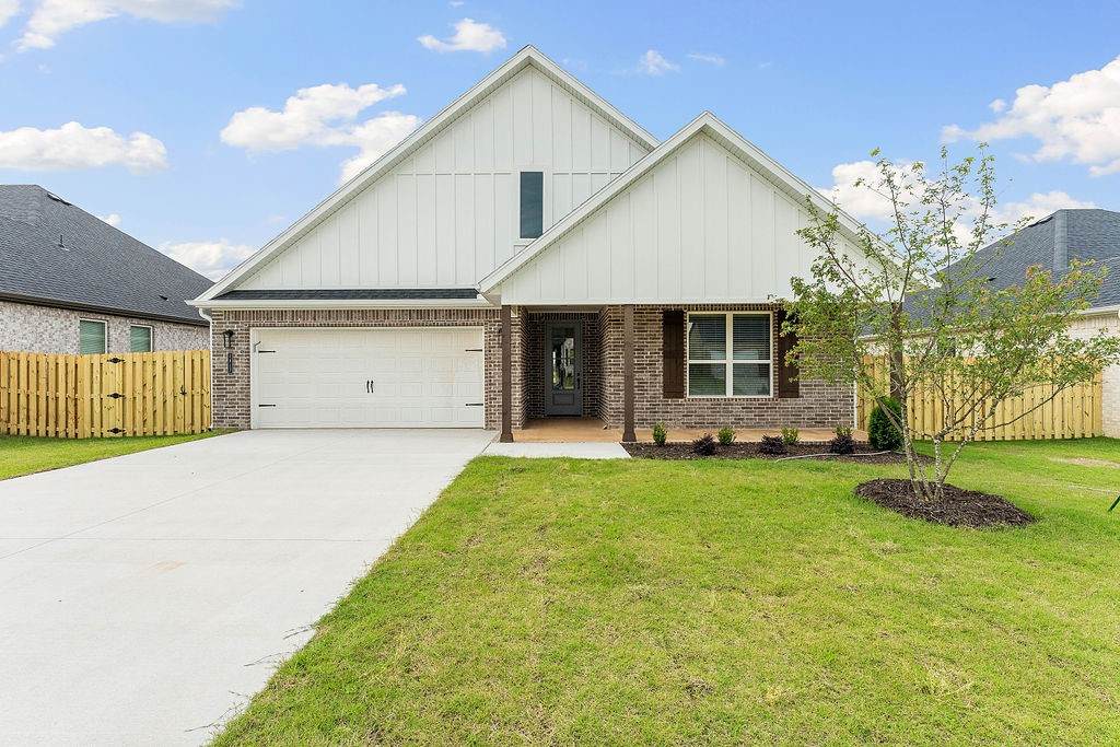 1817 Edwards Street - Photo 1