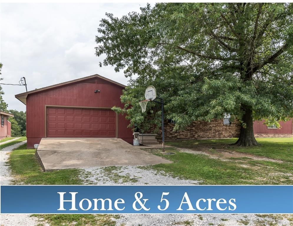 7993 W Miller Rd - Photo 1