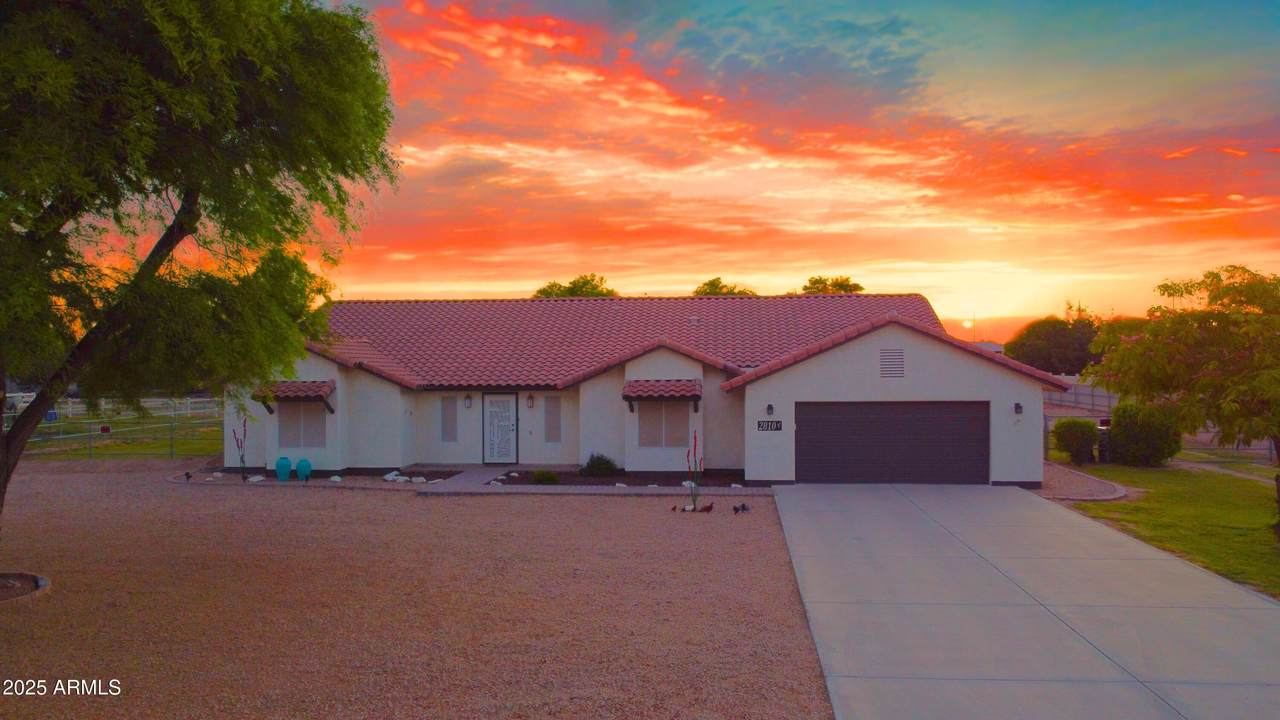 2810 201ST Drive - Photo 1