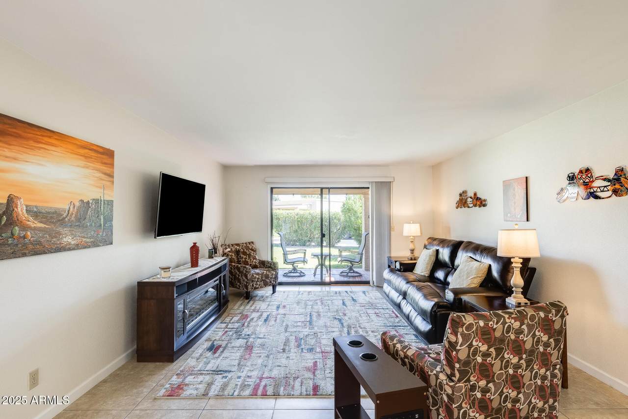 723 Palo Verde Way - Photo 1