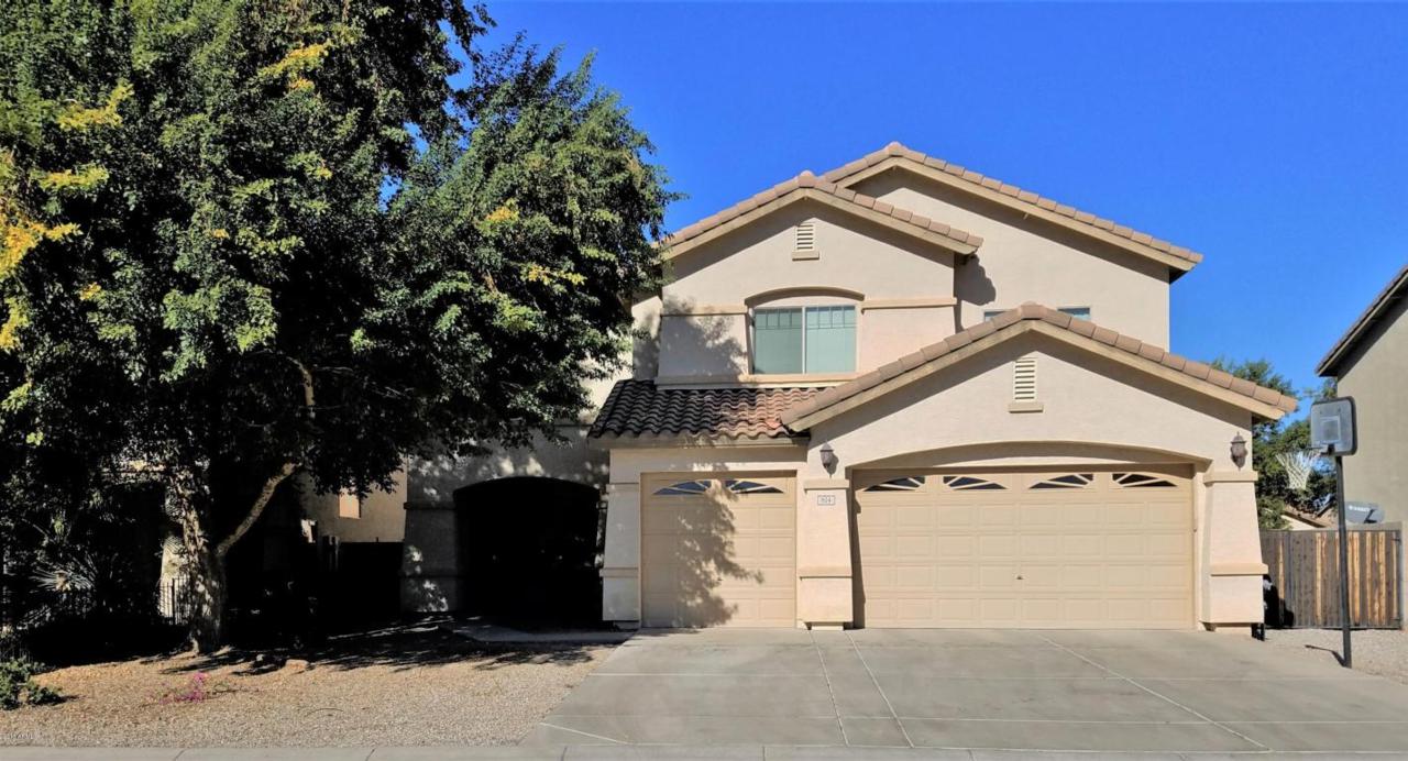 824 Chelsea Drive - Photo 1