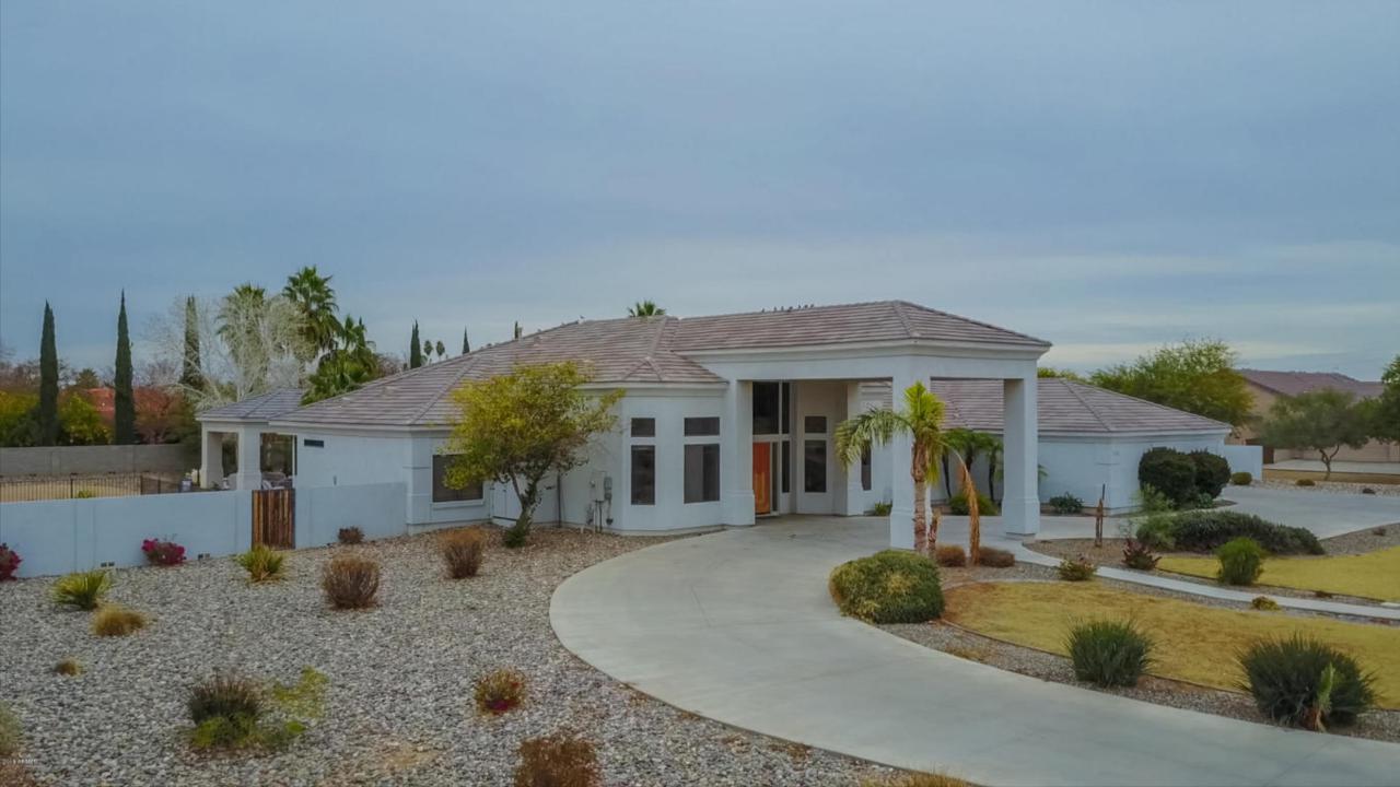 5120 Desert Drive - Photo 1