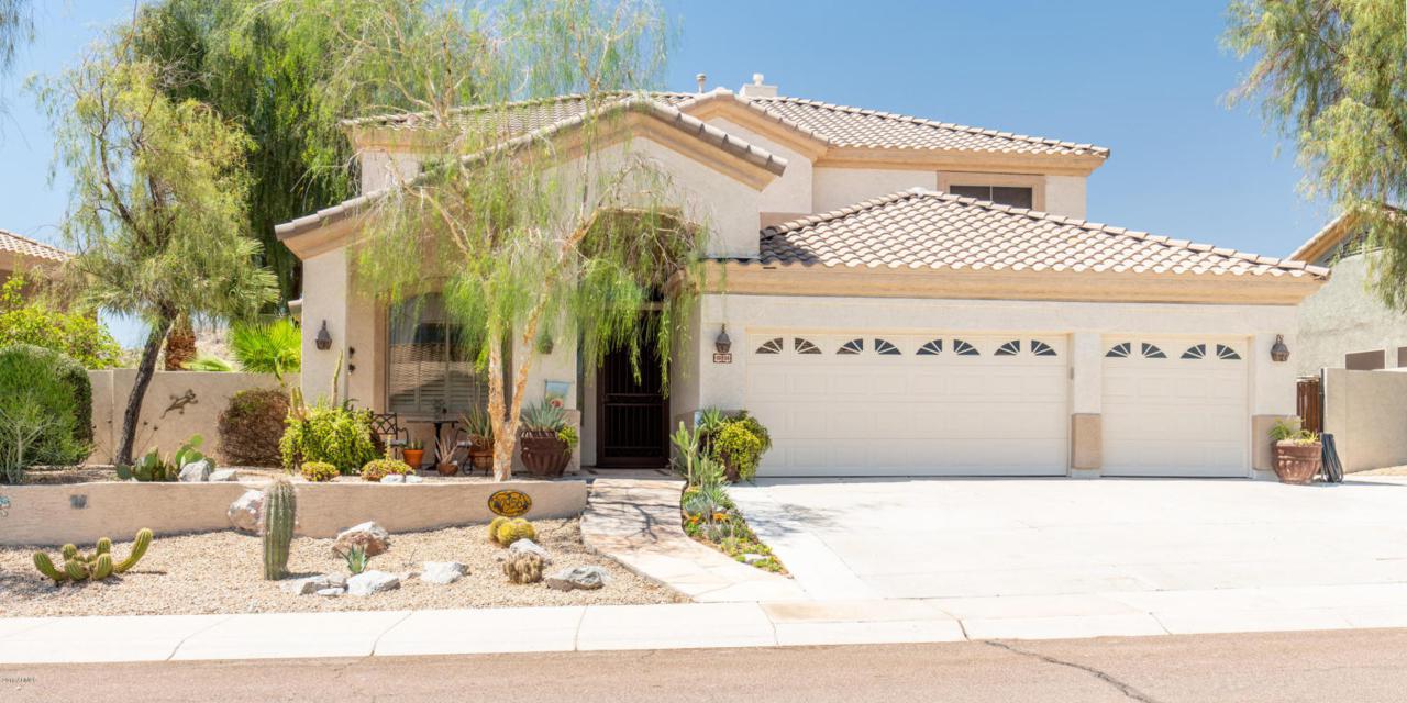 10956 Oakwood Drive - Photo 1