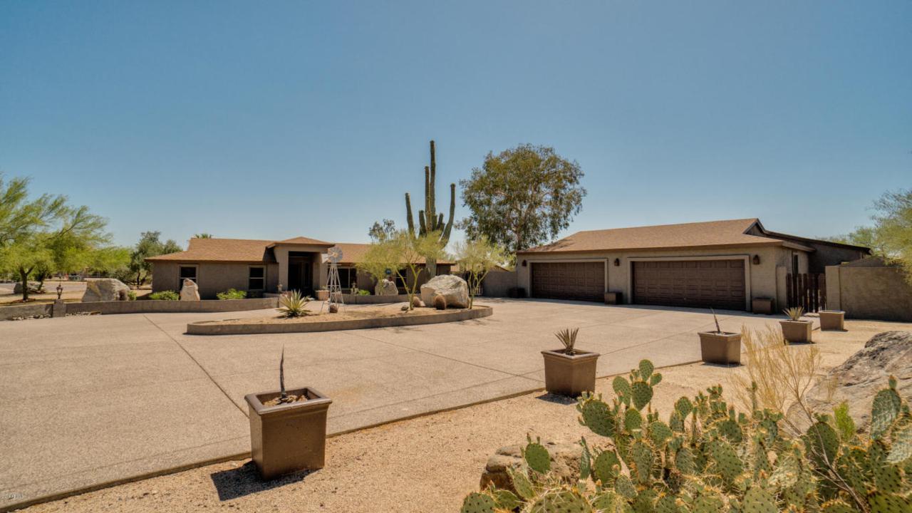 27407 46th Street - Photo 1