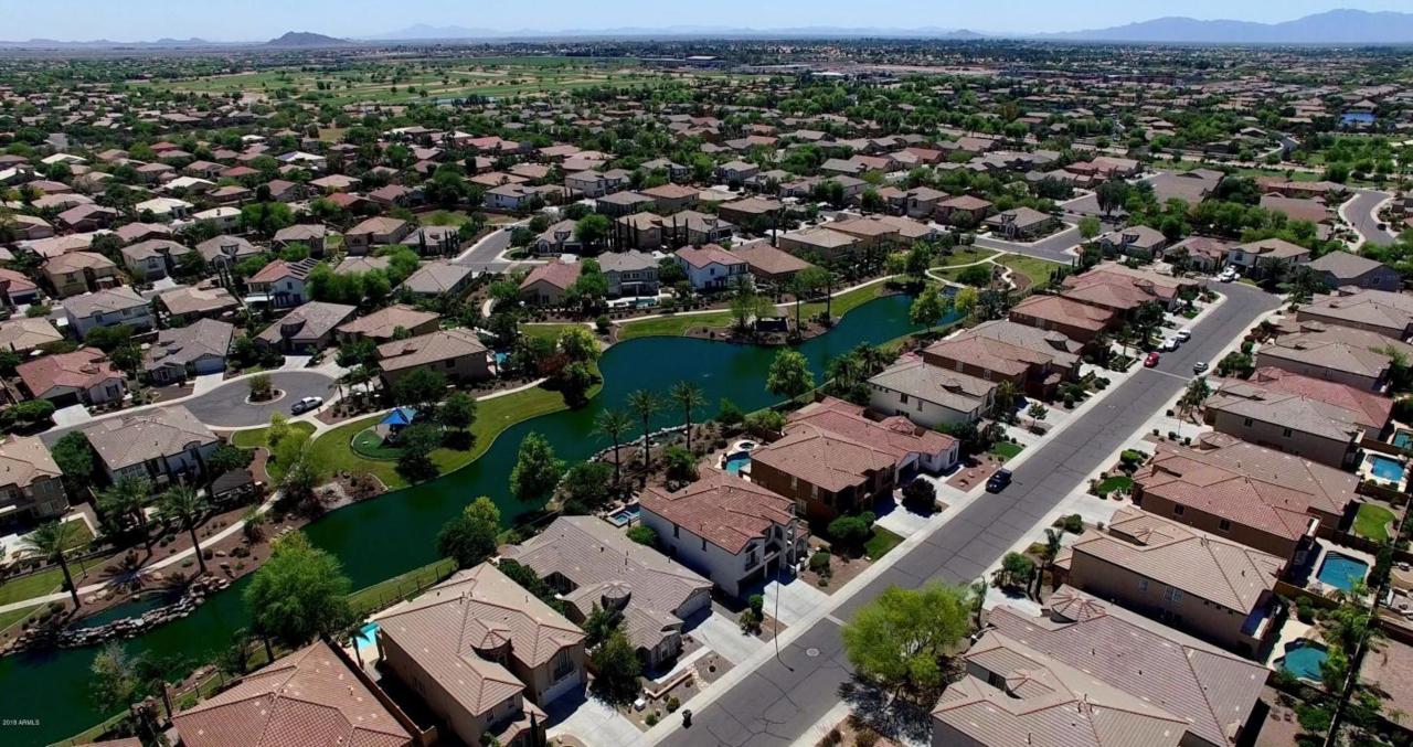 921 Canyon Way - Photo 1