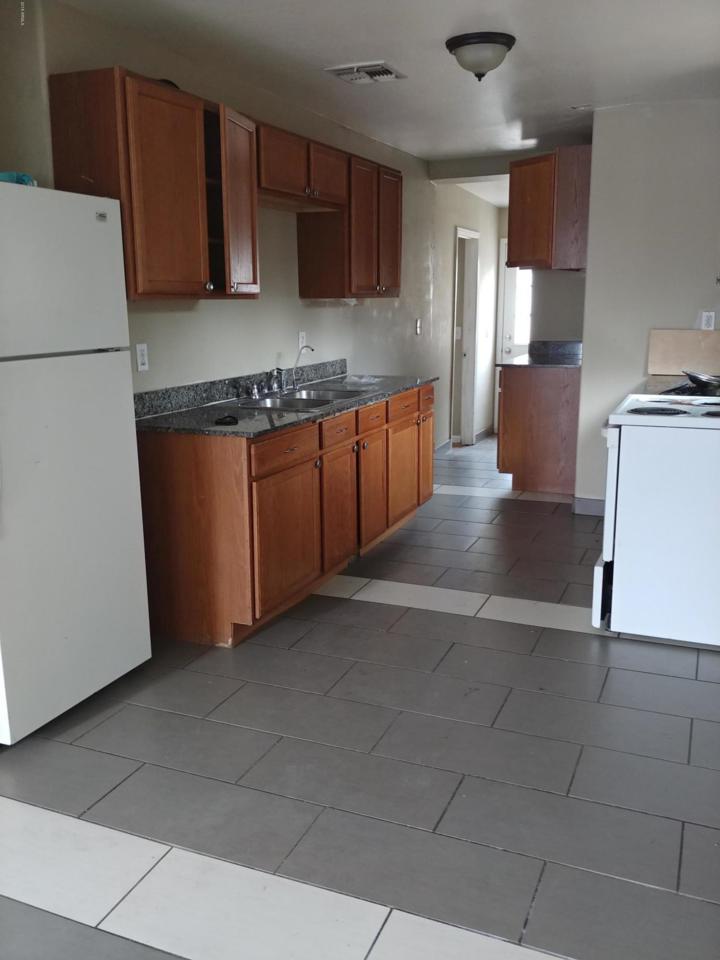 429 20th Avenue - Photo 1