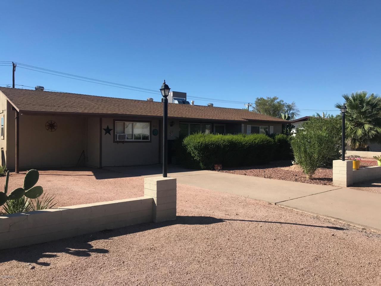 815 Desert Avenue - Photo 1