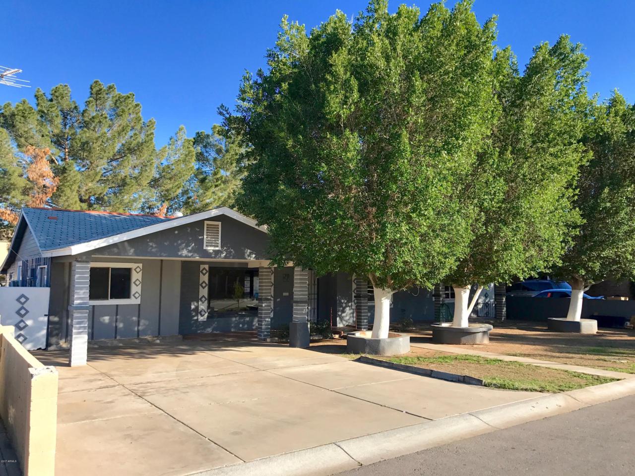 625 Sunland Drive - Photo 1