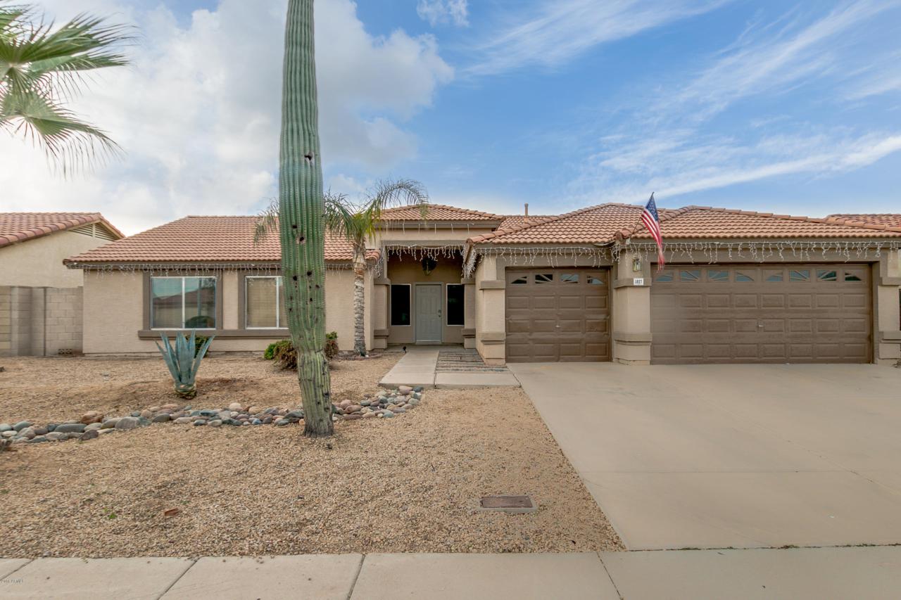 1827 Vineyard Road - Photo 1