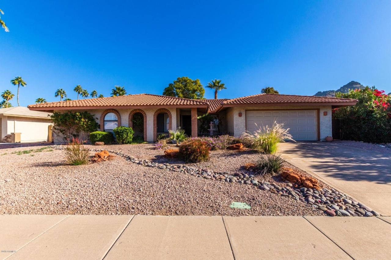 8111 18th Way - Photo 1