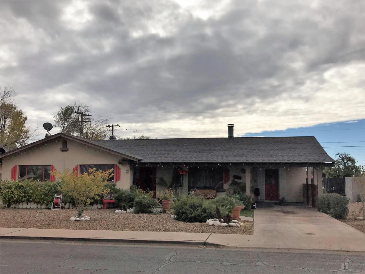 1711 2ND Avenue - Photo 1
