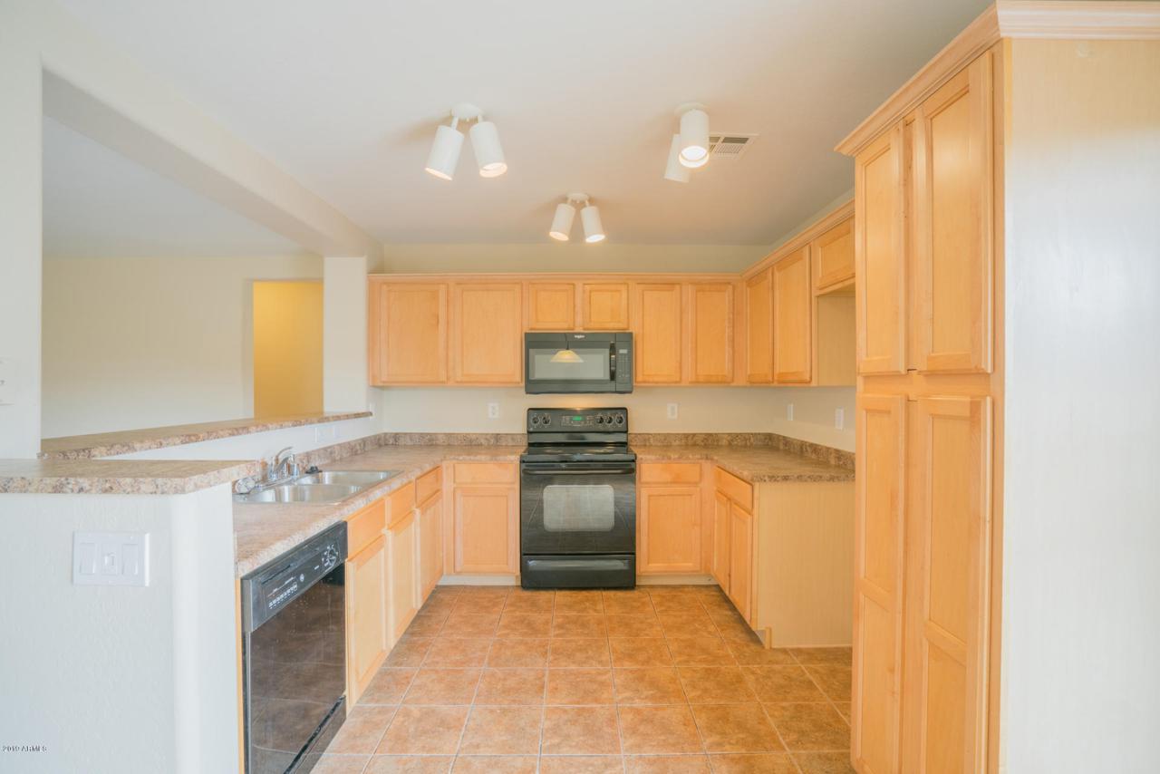 22743 Yavapai Street - Photo 1