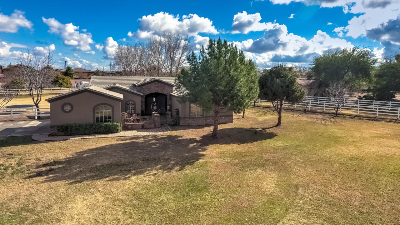 16915 173RD Way - Photo 1