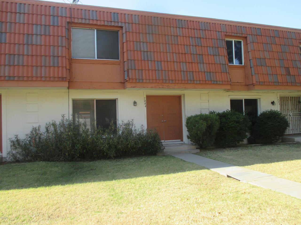 7844 47TH Avenue - Photo 1