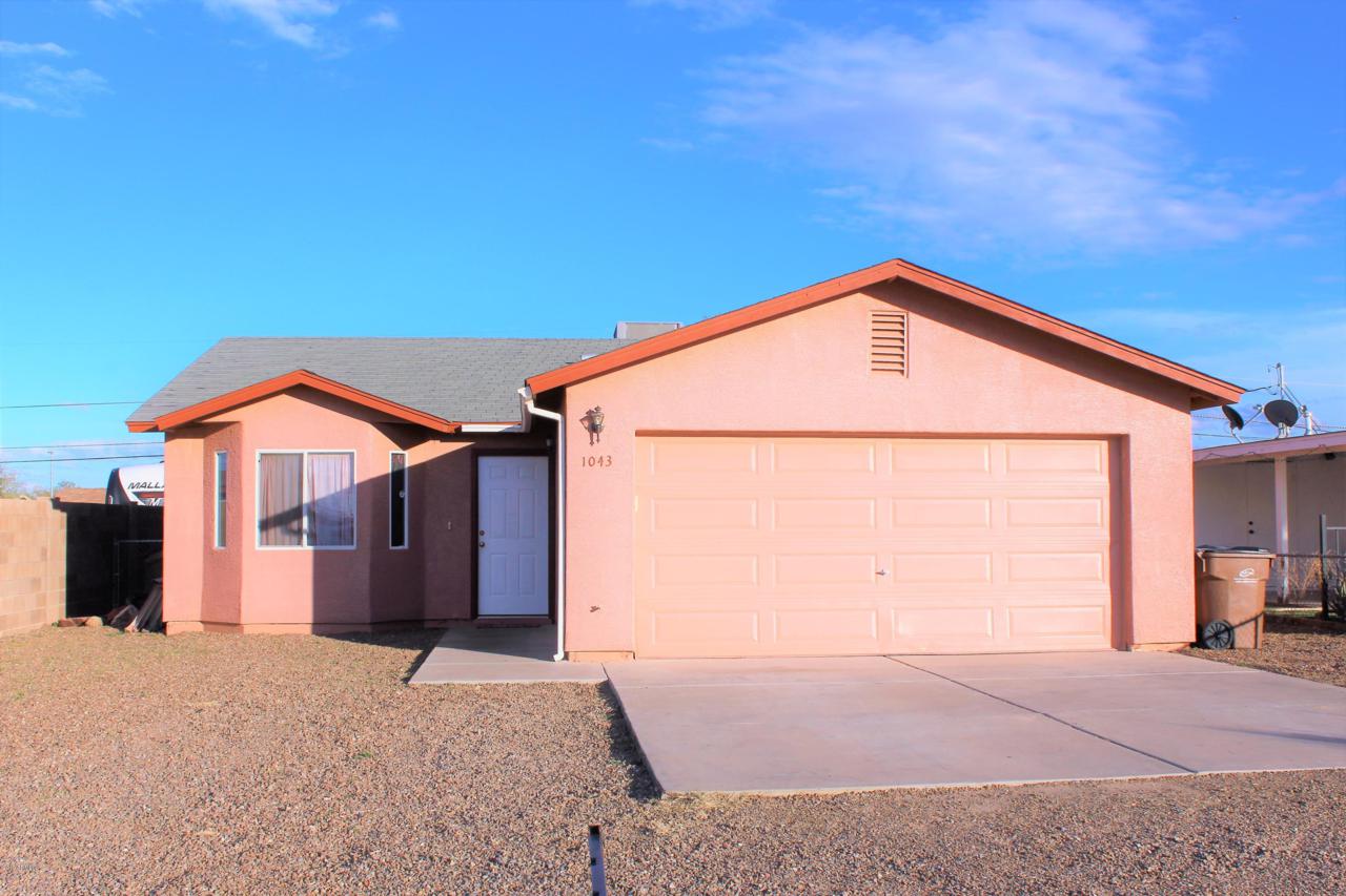 1043 Elizabeth Street - Photo 1