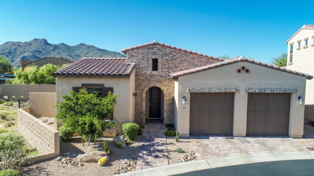 102 Almarte Drive - Photo 1