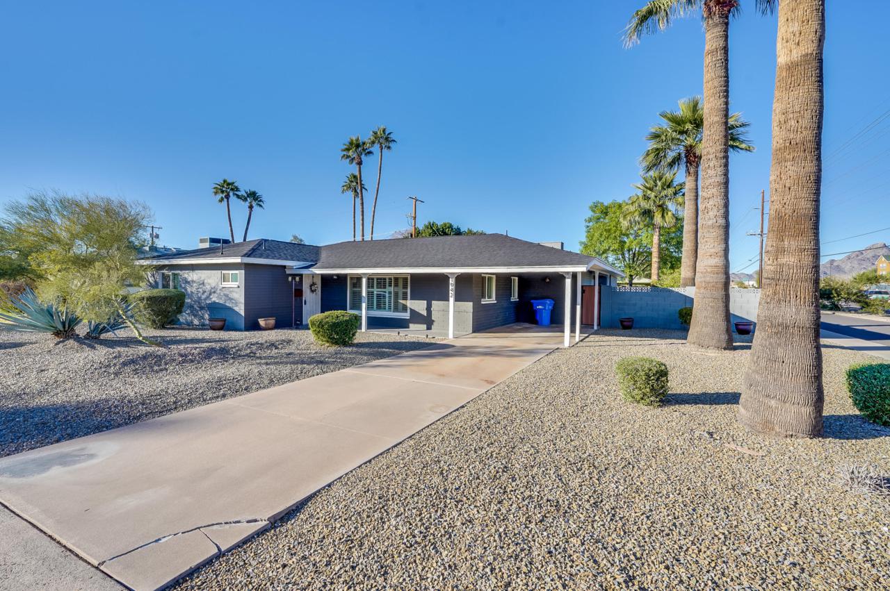 1942 Meadowbrook Avenue - Photo 1