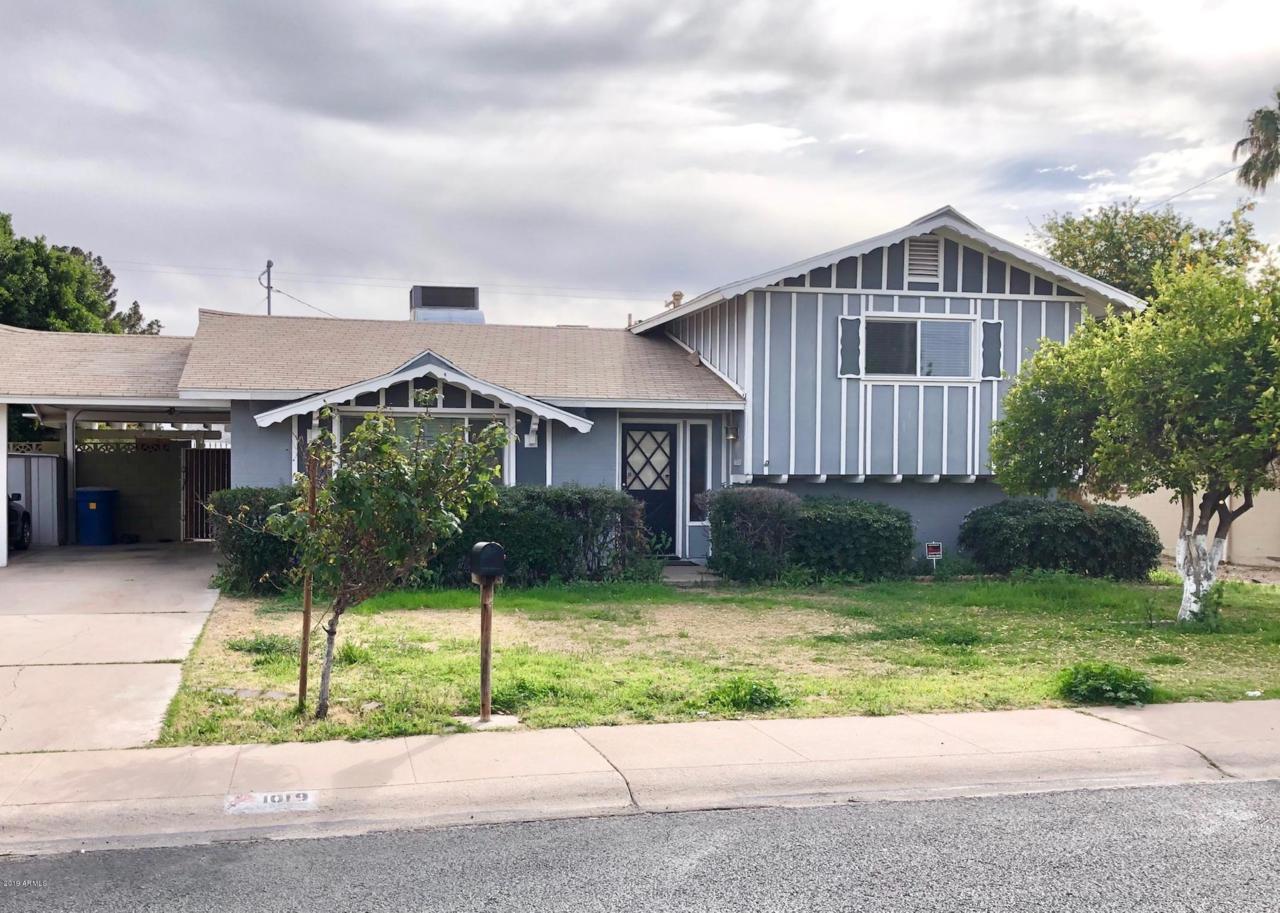 1019 Manhatton Drive - Photo 1