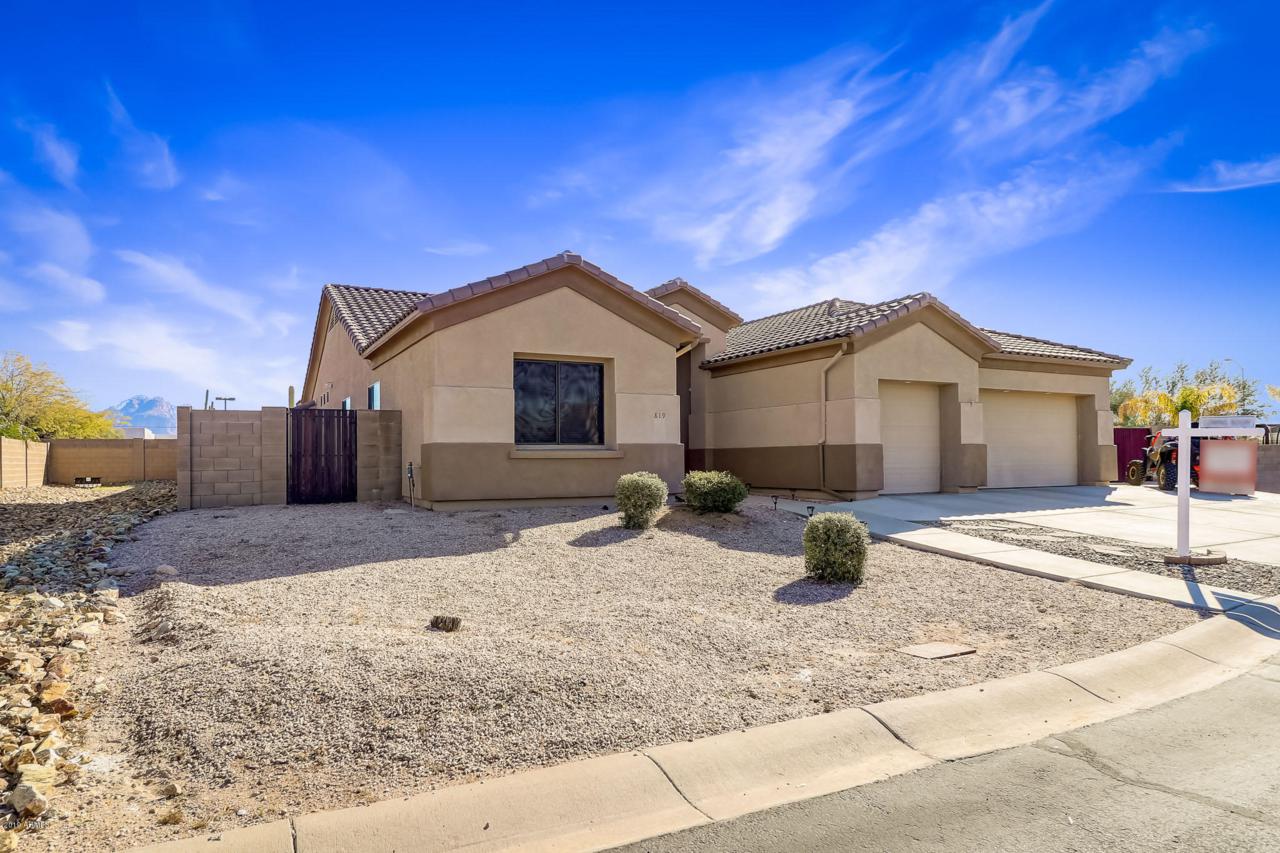 819 Payton - Photo 1