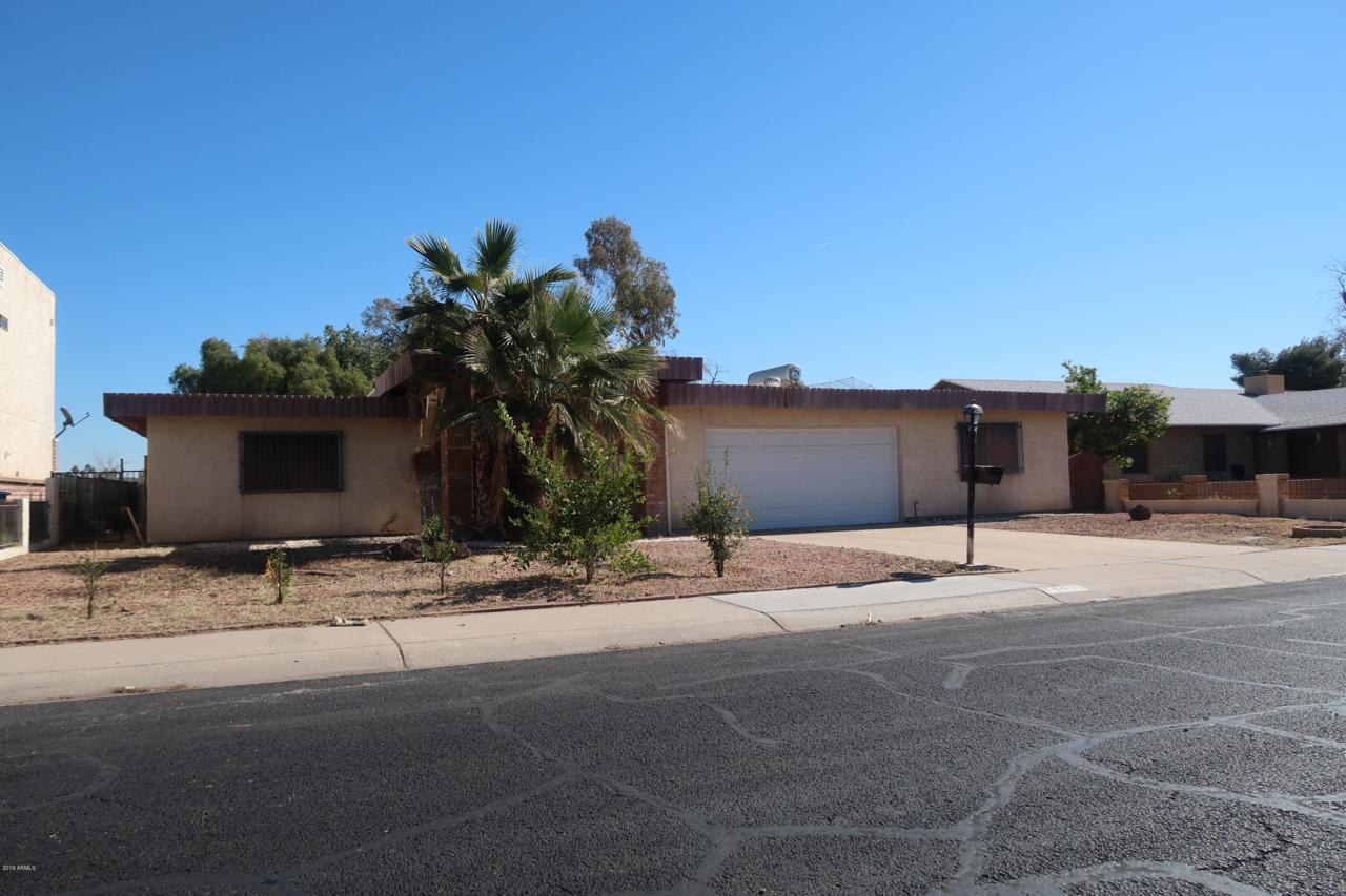 4435 106TH Avenue - Photo 1