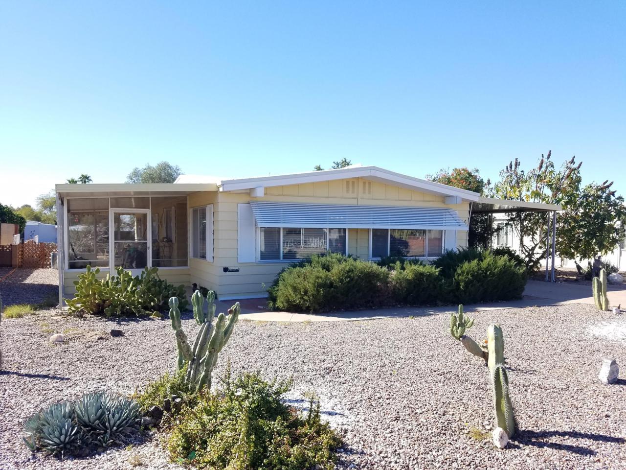 656 Park View Circle - Photo 1