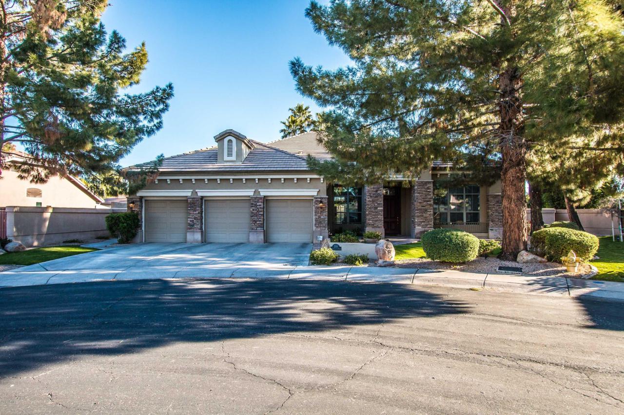 208 Secretariat Drive - Photo 1