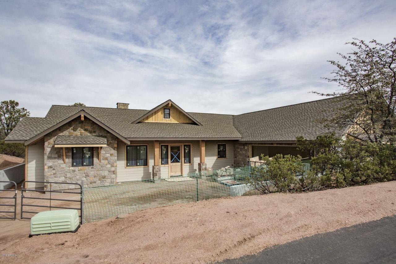 525 Grapevine Drive - Photo 1