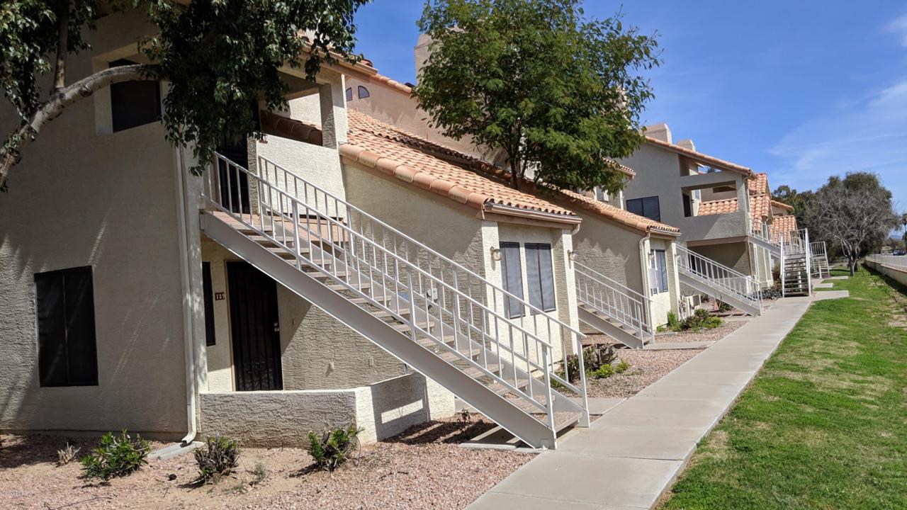 19820 13TH Avenue - Photo 1