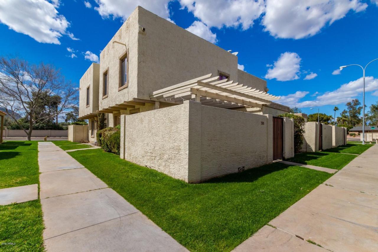 7805 Valley Vista Drive - Photo 1