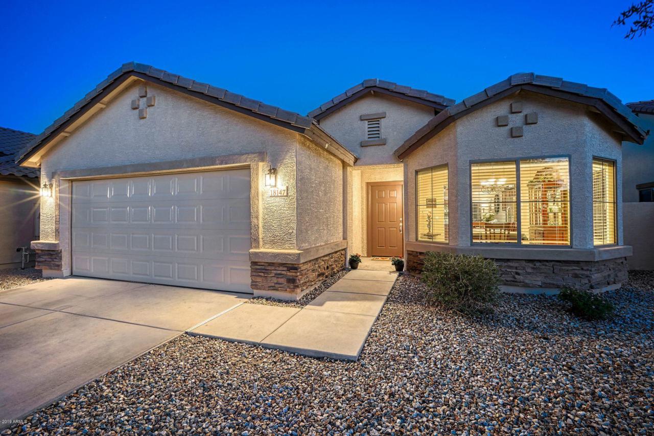 18147 Desert Lane - Photo 1
