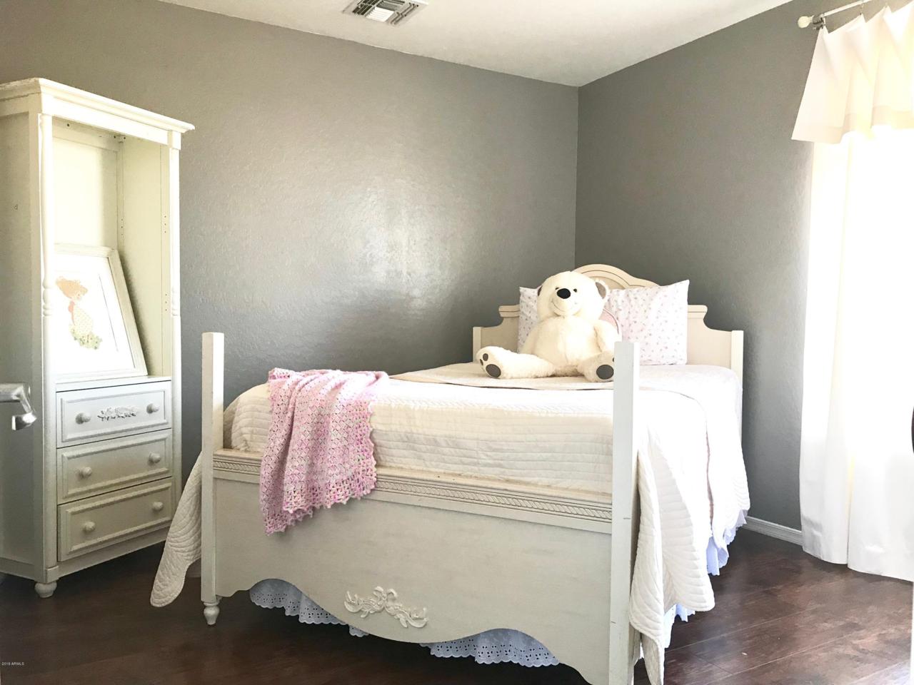 4708 108TH Avenue - Photo 1