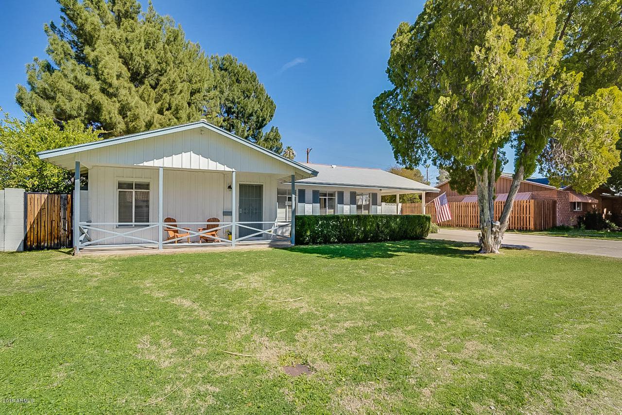 4722 Wilshire Drive - Photo 1