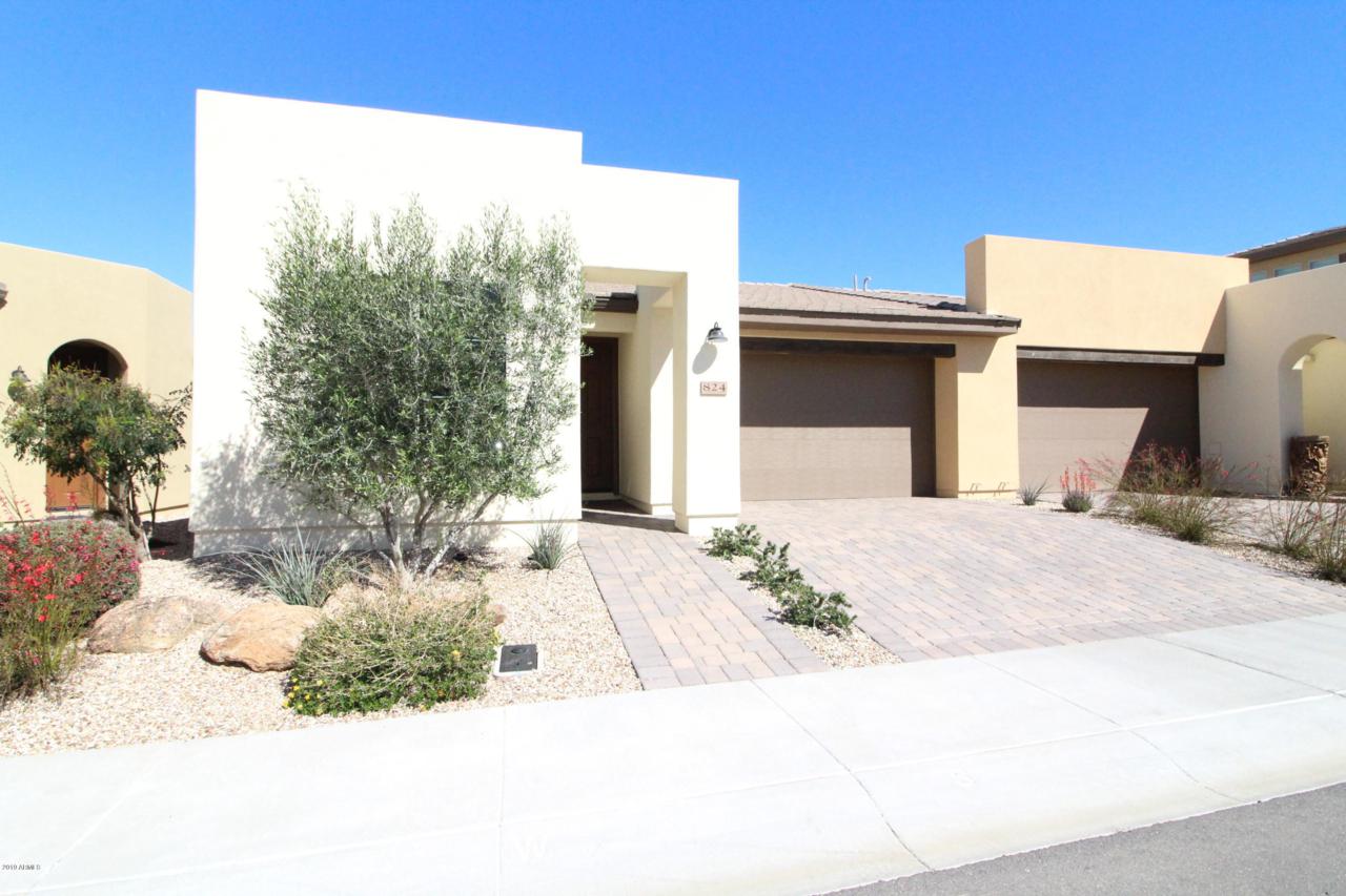 824 Verde Boulevard - Photo 1