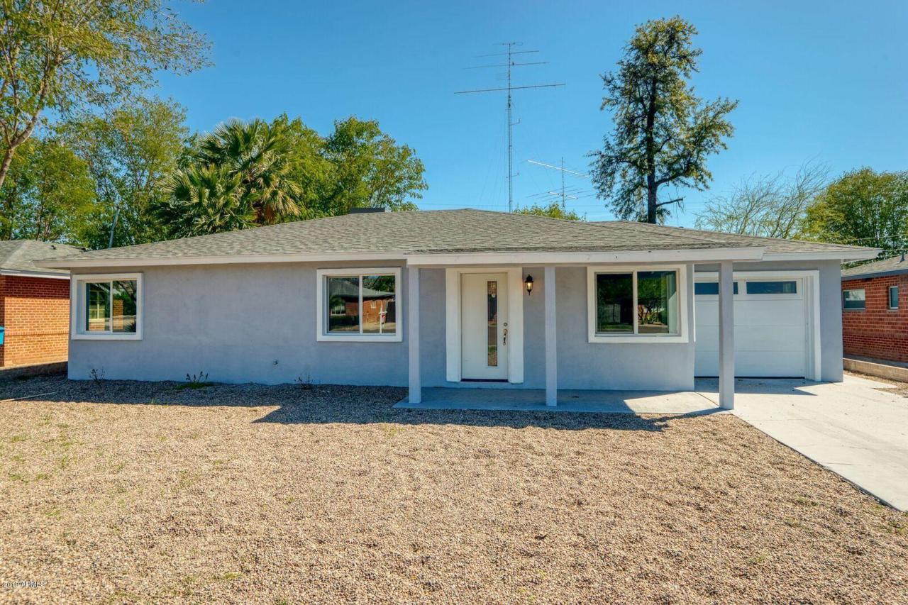 2539 Glenrosa Avenue - Photo 1