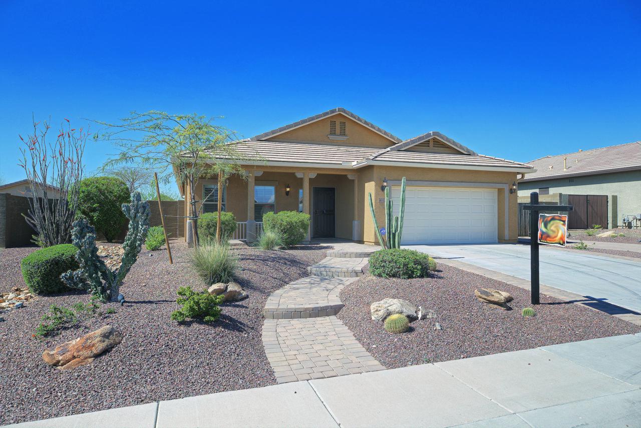 4913 Carpenter Drive - Photo 1
