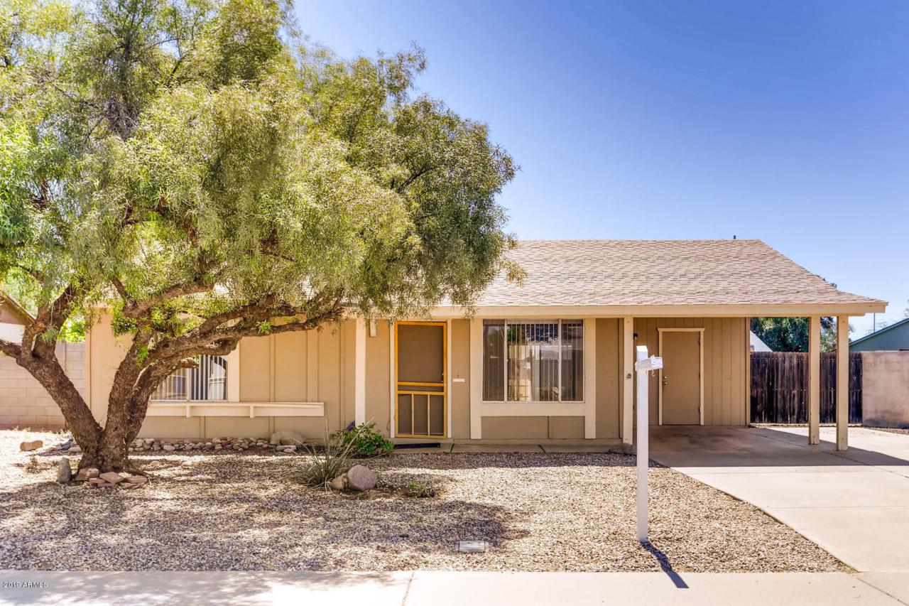 1529 Comstock Drive - Photo 1