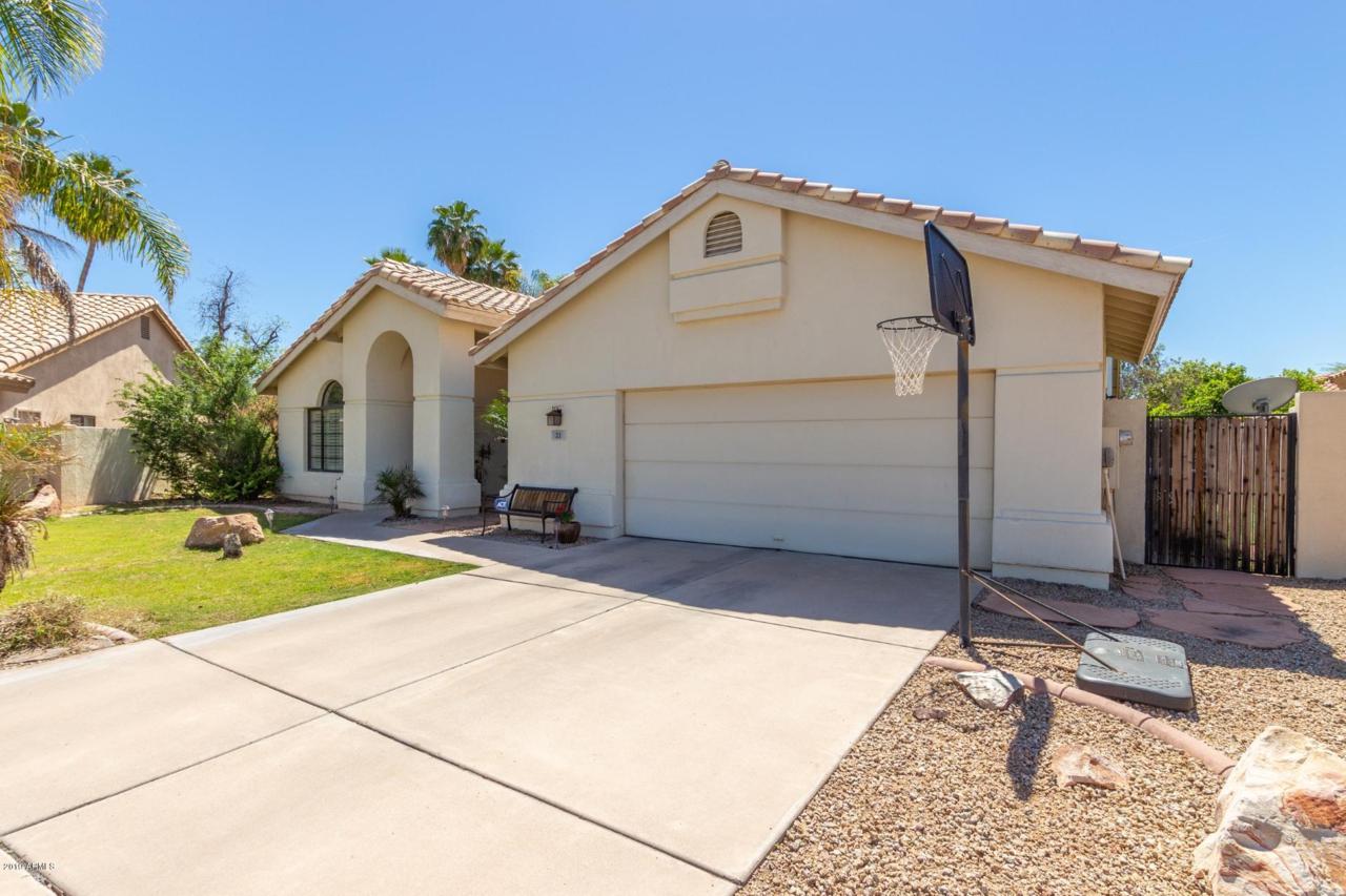 21 Pecan Place - Photo 1