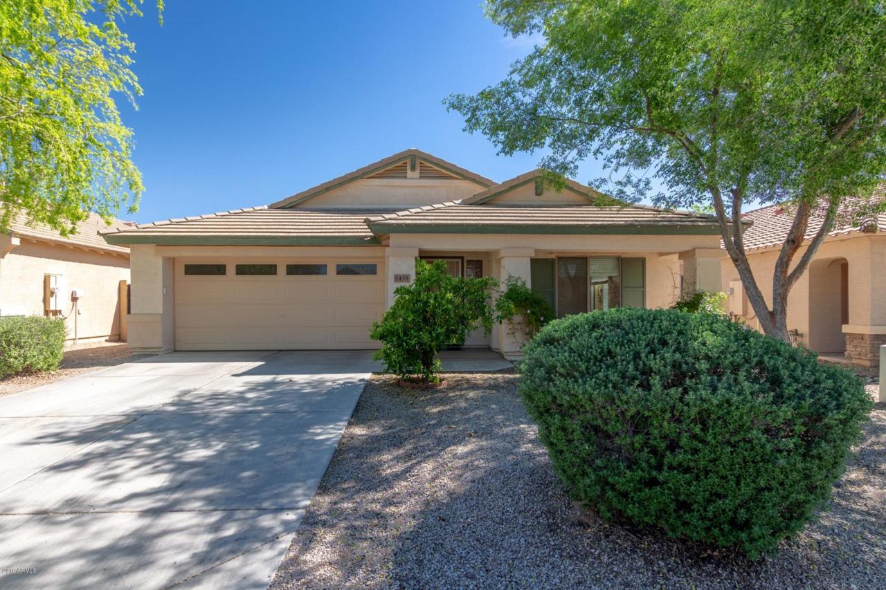 1433 Angeline Avenue - Photo 1