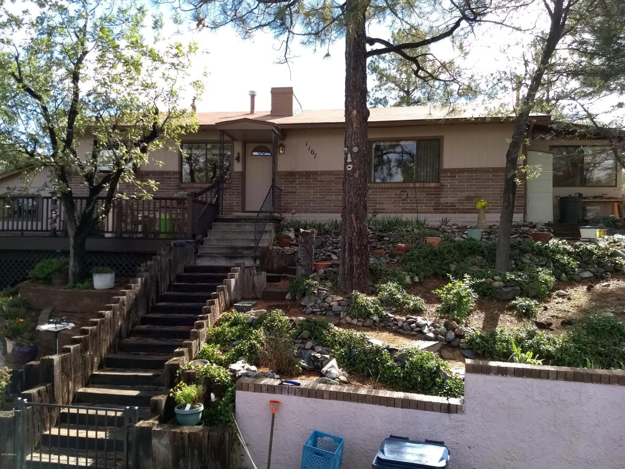 1107 Skyview Drive - Photo 1