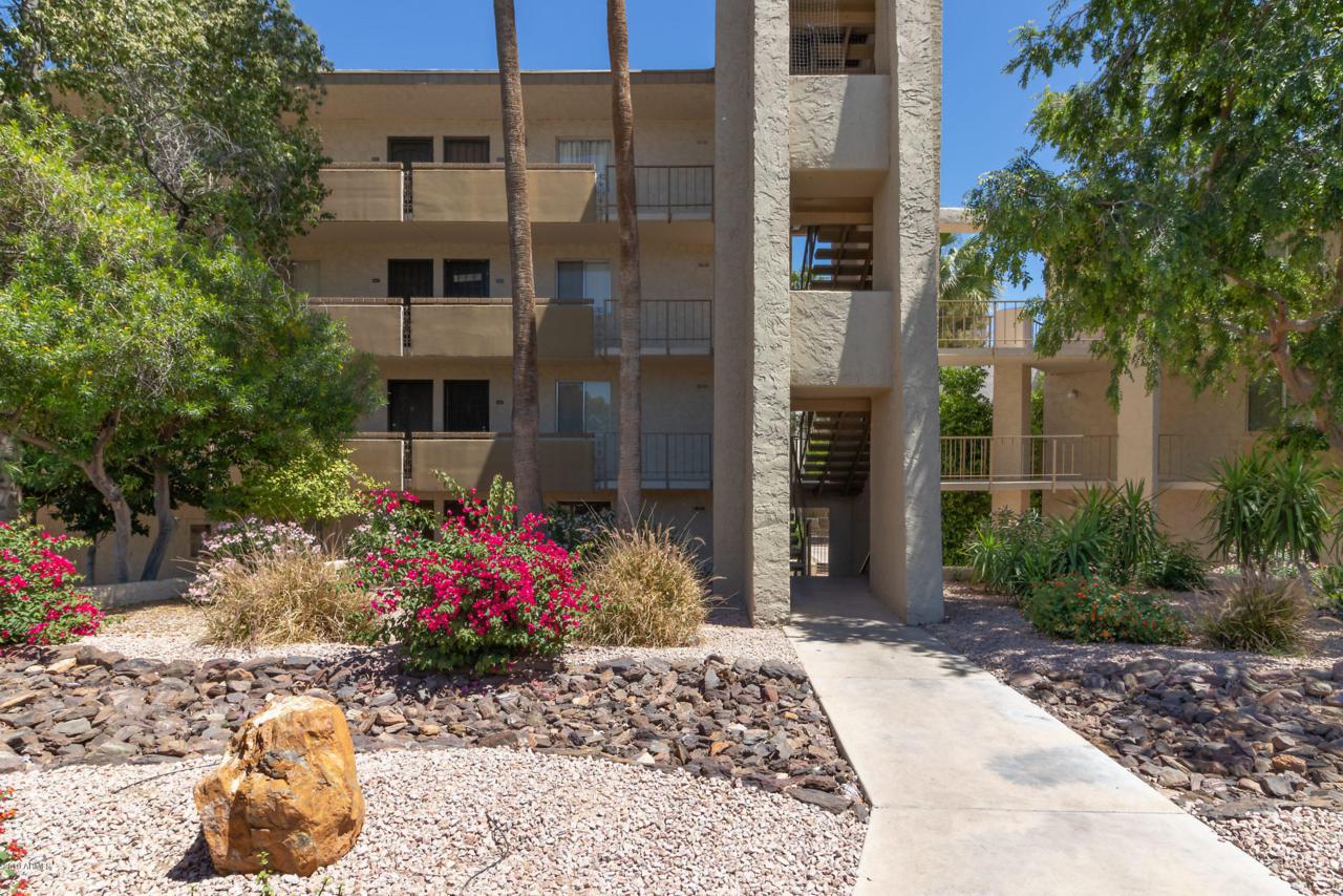 7625 Camelback Road - Photo 1