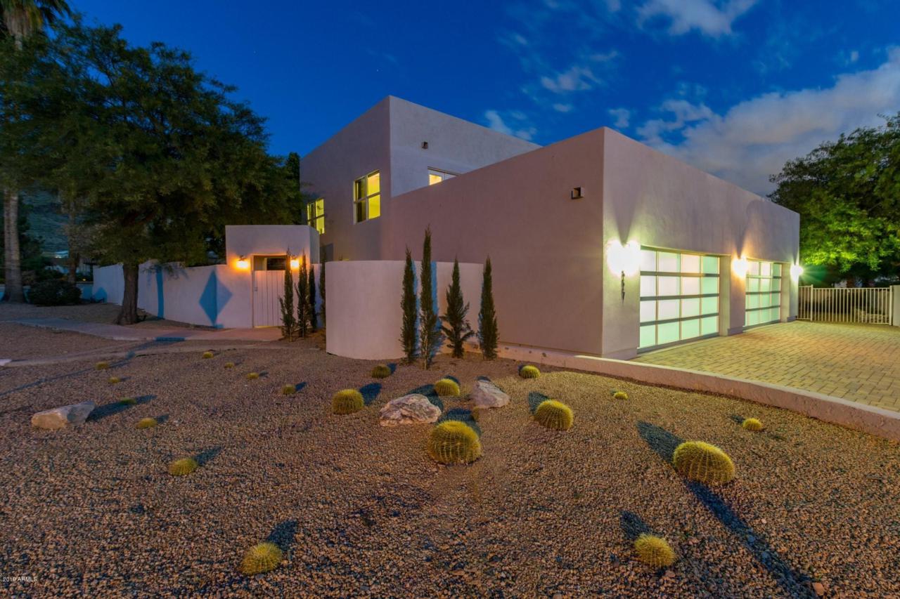 2227 Orangewood Avenue - Photo 1