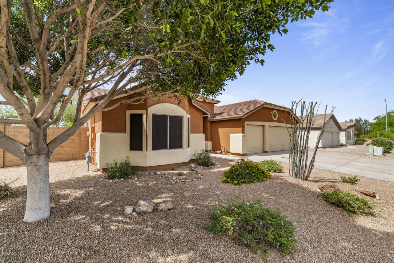 9535 Greenway Street - Photo 1