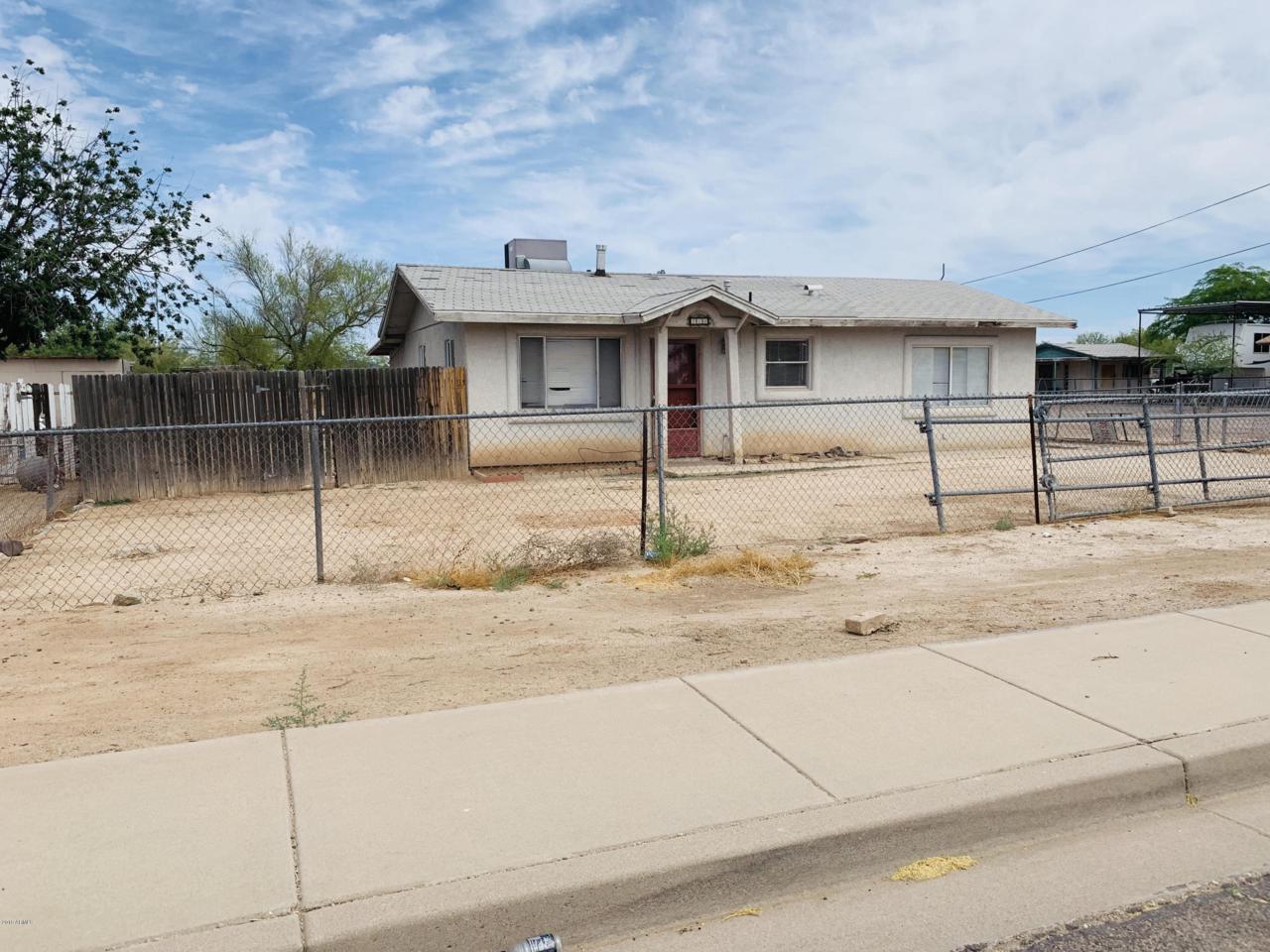 274 6TH Street - Photo 1