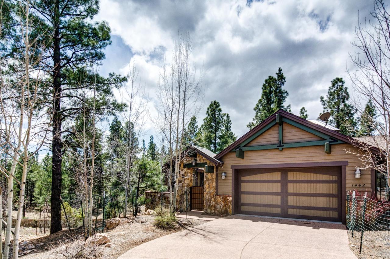 1442 Castle Hills Drive - Photo 1