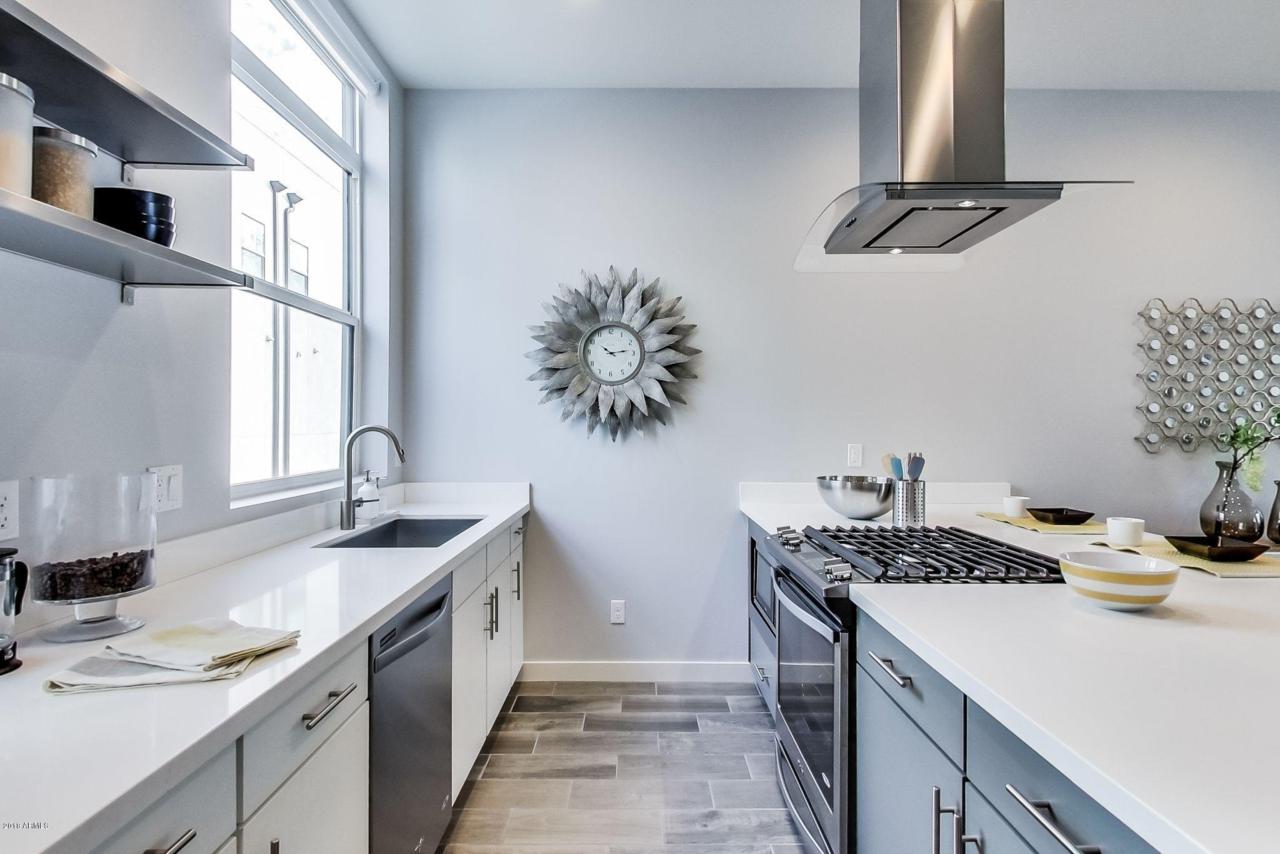 325 Coronado Road - Photo 1
