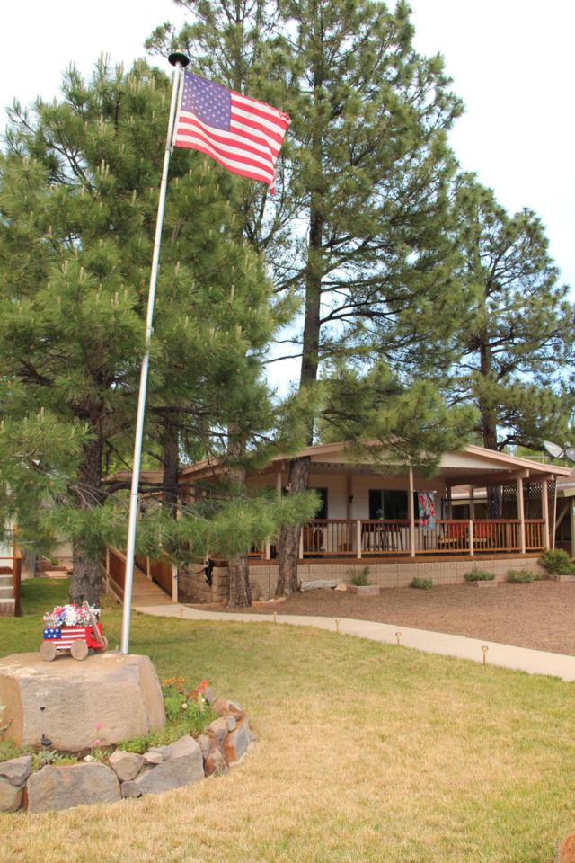 400 Oak Drive - Photo 1