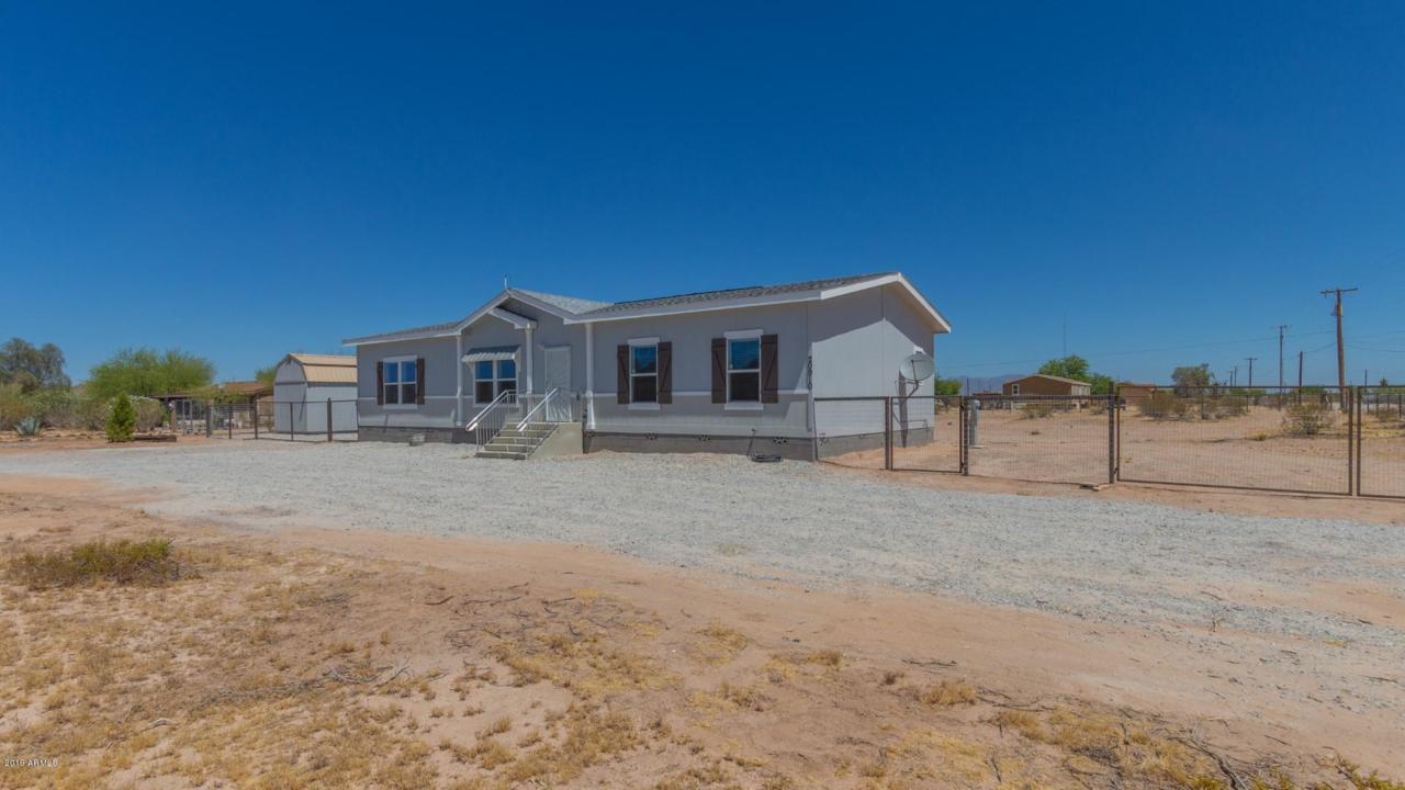 20910 Ray Road - Photo 1