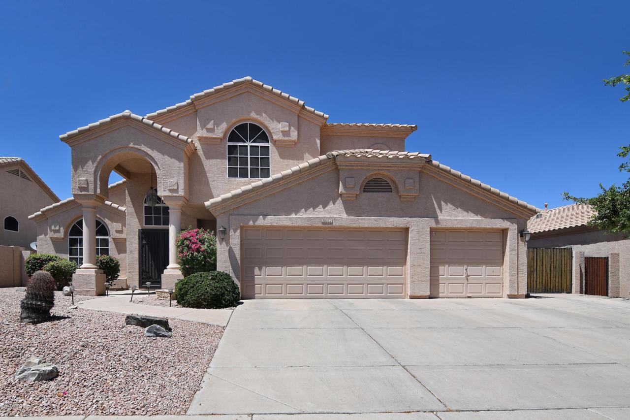722 Amberwood Drive - Photo 1