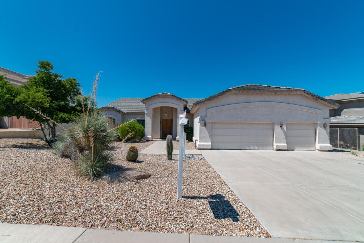 2712 Claire Drive - Photo 1